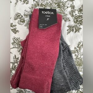 ToeSox Half Toe Grip Socks in Burgundy and Charcoal